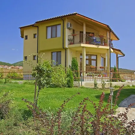 Montemar Villas Sunny Beach Room photo